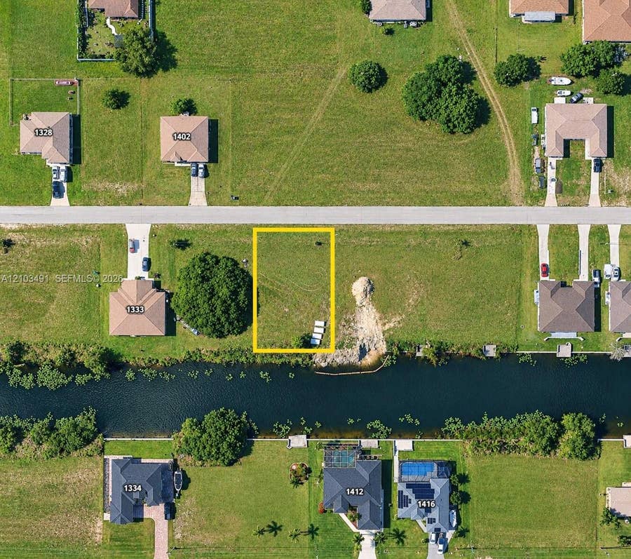 Property photo for 1407 NE 8th Place, Cape Coral, FL