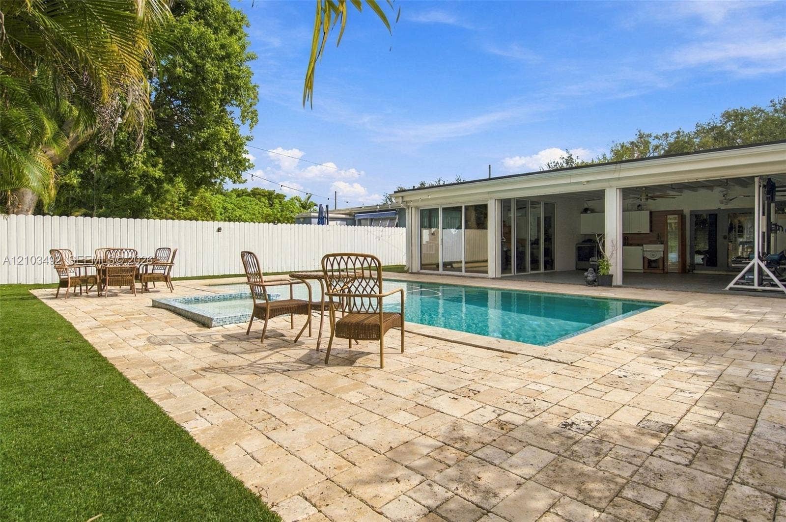 208 Iroquois Street, Miami Springs, FL 33166 Photo 27