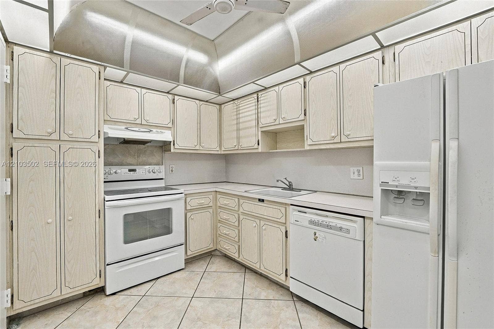 1980 S Ocean Drive, #19A, Hallandale Beach, FL 33009 Photo 8