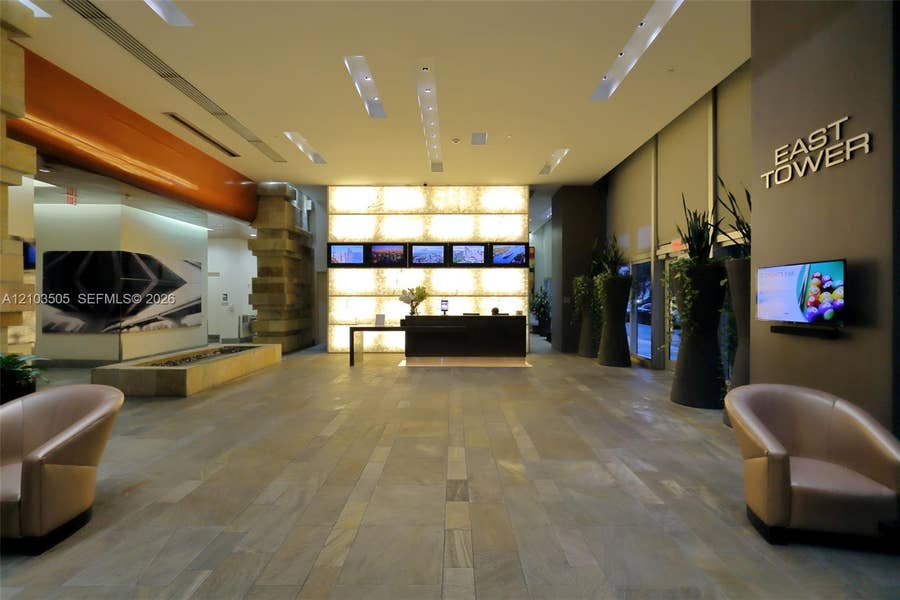 Property photo for 500 Brickell Avenue, #1607, Miami, FL