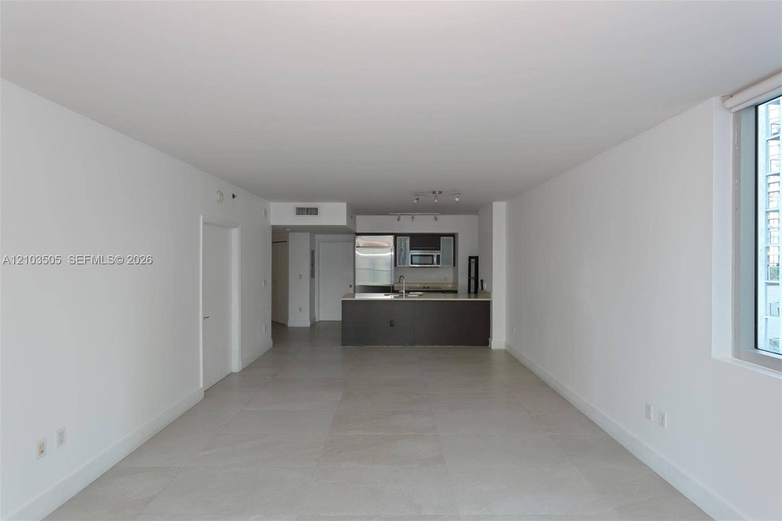 500 Brickell Avenue, #1607, Miami, Miami, FL 33131 Photo 10
