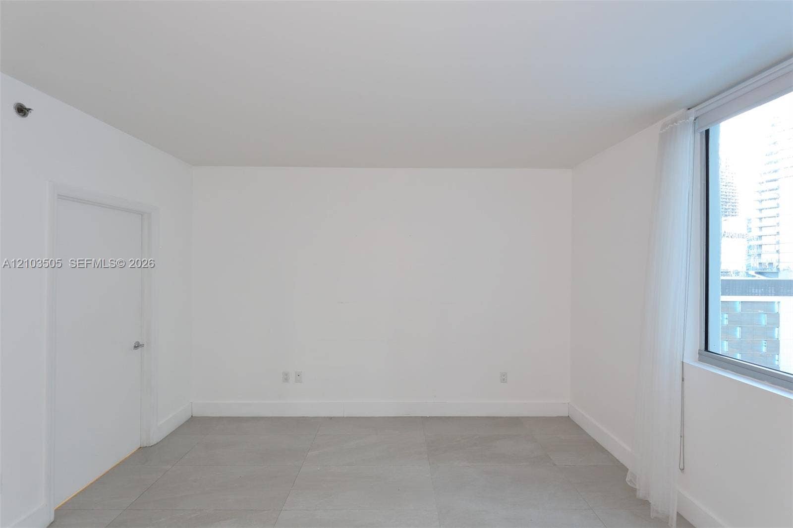 500 Brickell Avenue, #1607, Miami, Miami, FL 33131 Photo 21