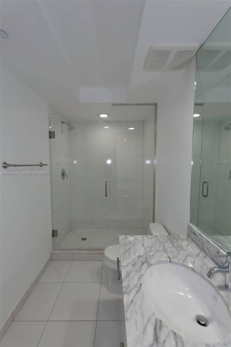 500 Brickell Avenue, #1607, Miami, Miami, FL 33131 Photo 23