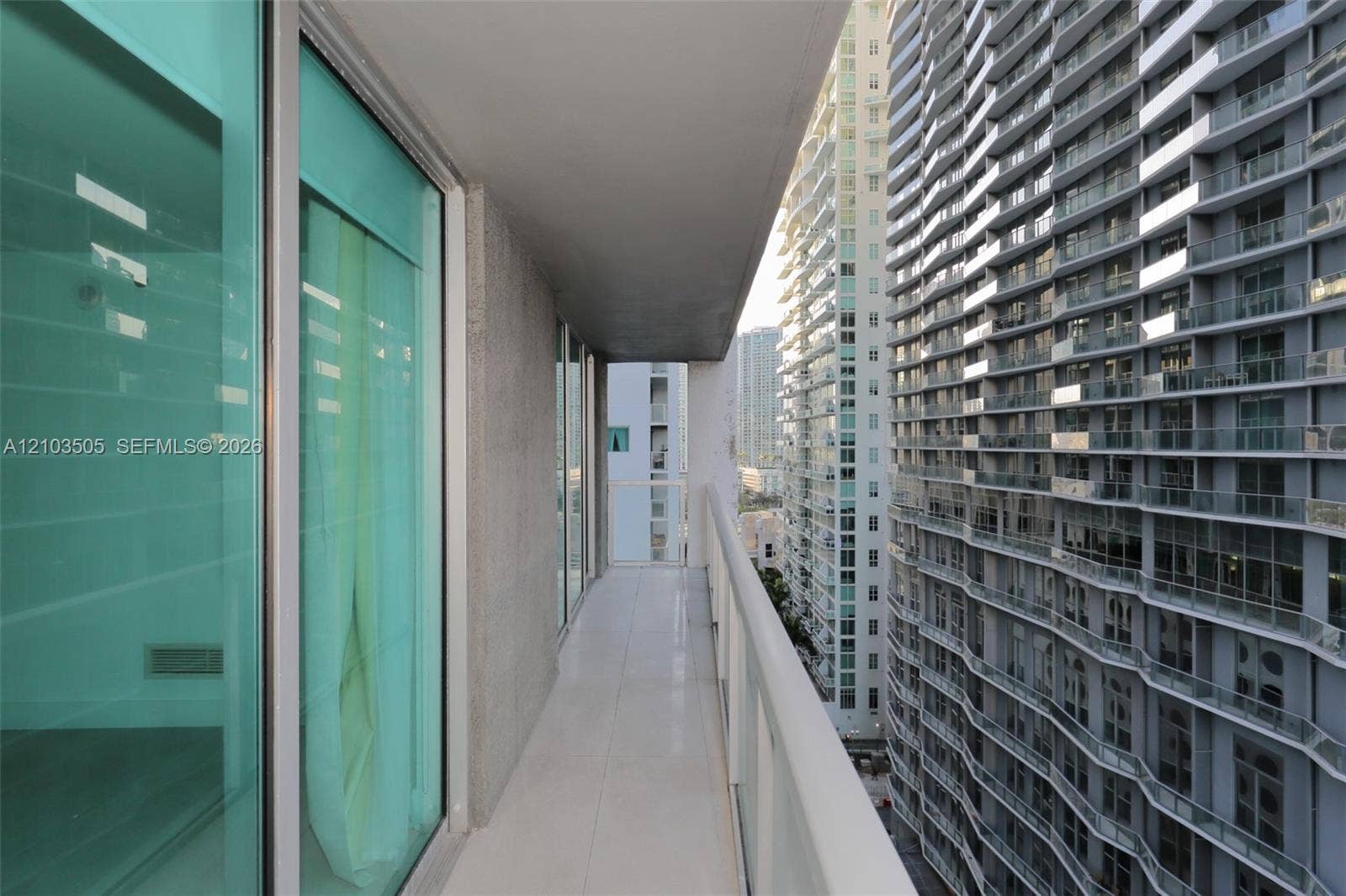 500 Brickell Avenue, #1607, Miami, Miami, FL 33131 Photo 19