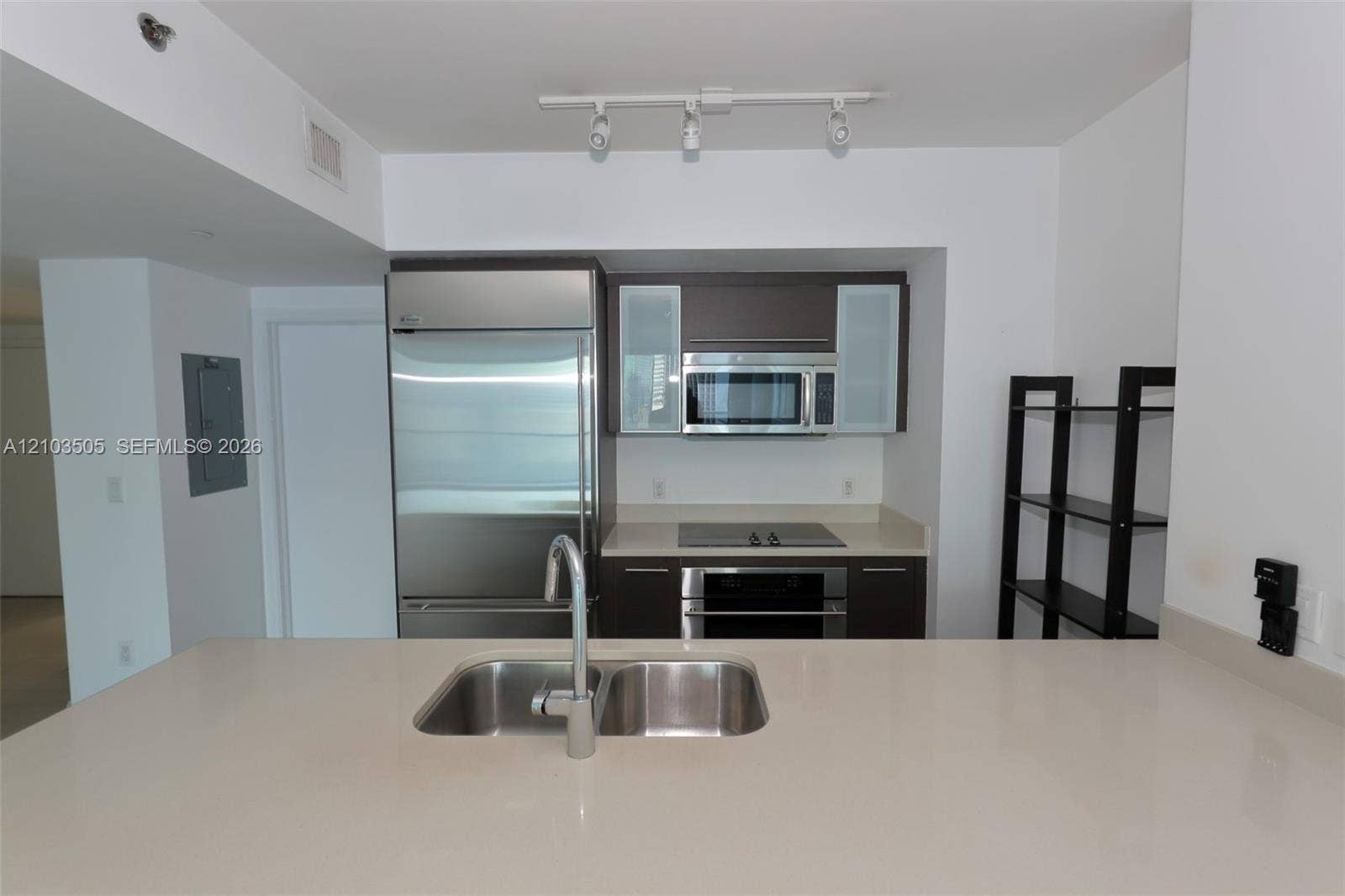500 Brickell Avenue, #1607, Miami, Miami, FL 33131 Photo 11