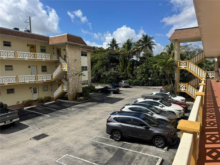 Property photo for 5121 W Oakland Park Boulevard, #202, Lauderdale Lakes, FL
