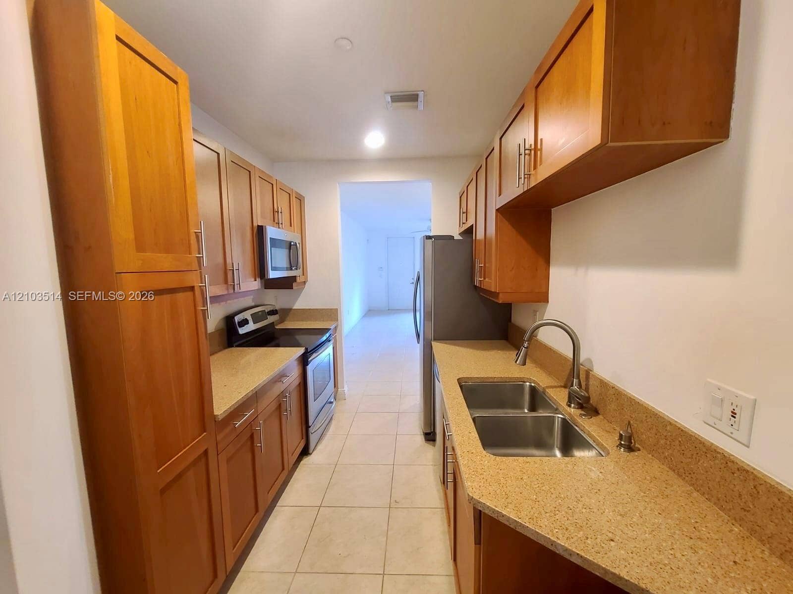 300 SW 14th Avenue, #300, Fort Lauderdale, Fort Lauderdale, FL 33312 Photo 3