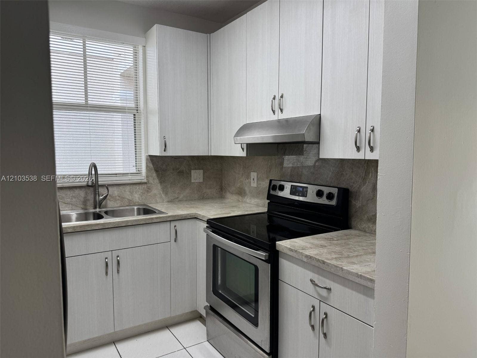 14312 NW 83rd Place, #14312, Miami Lakes, Miami Lakes, FL 33016 Photo 7
