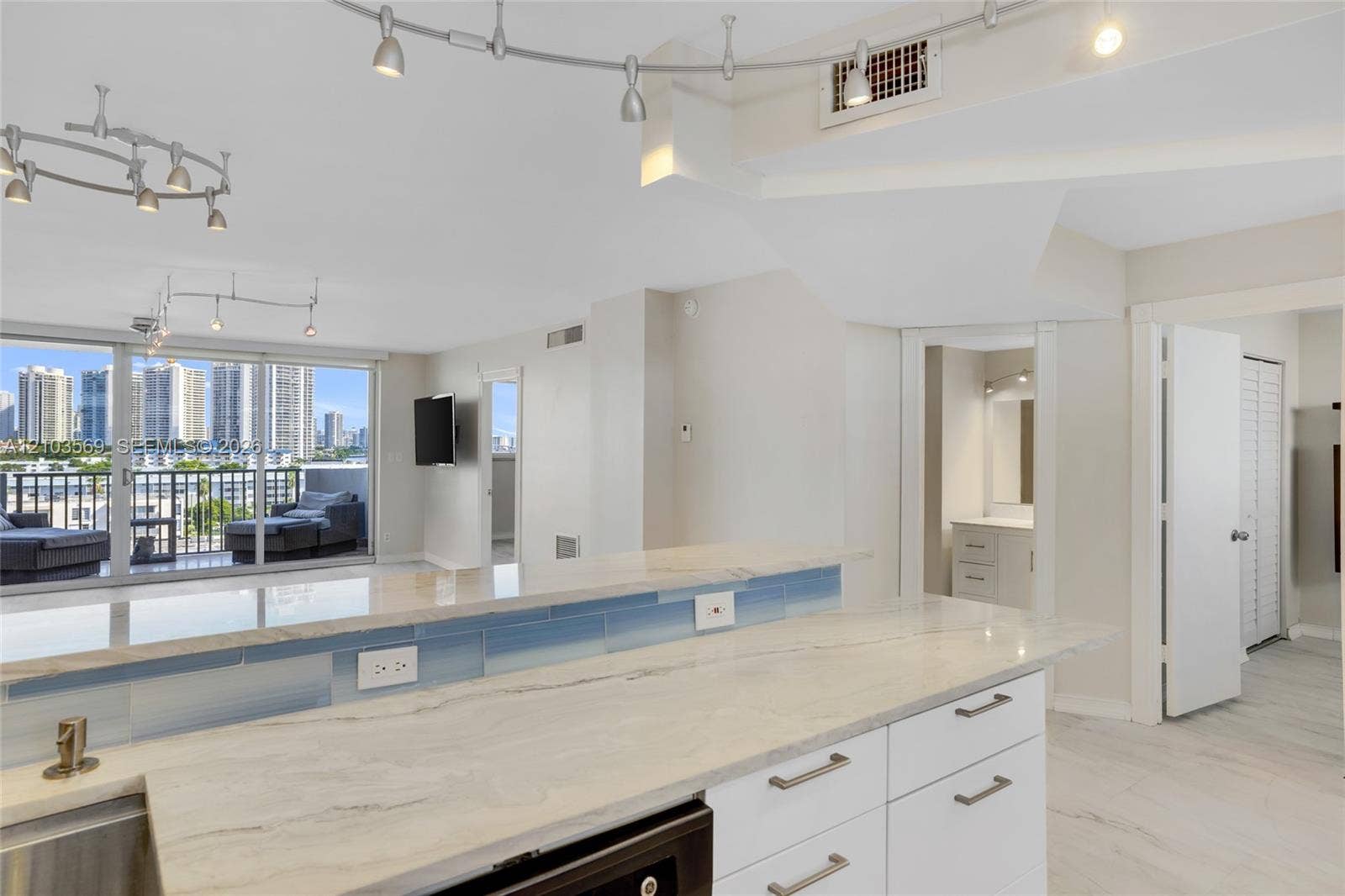 3703 NE 166th Street, #904, North Miami Beach, FL 33160 Photo 14