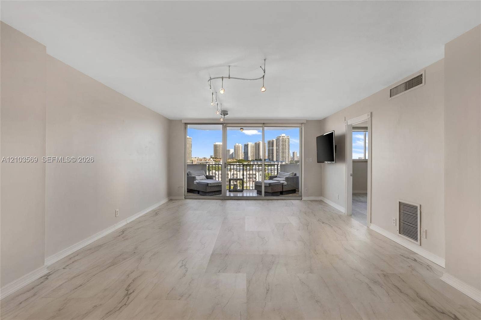 3703 NE 166th Street, #904, North Miami Beach, FL 33160 Photo 3