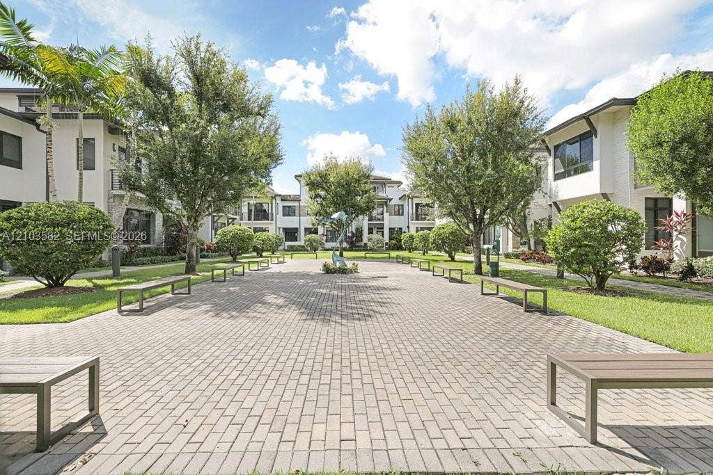Doral, FL 33166 Photo 4