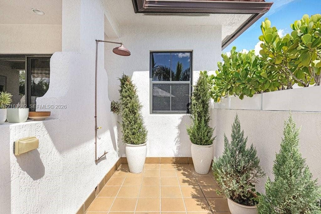 Doral, FL 33166 SHOWER ON TERRACE