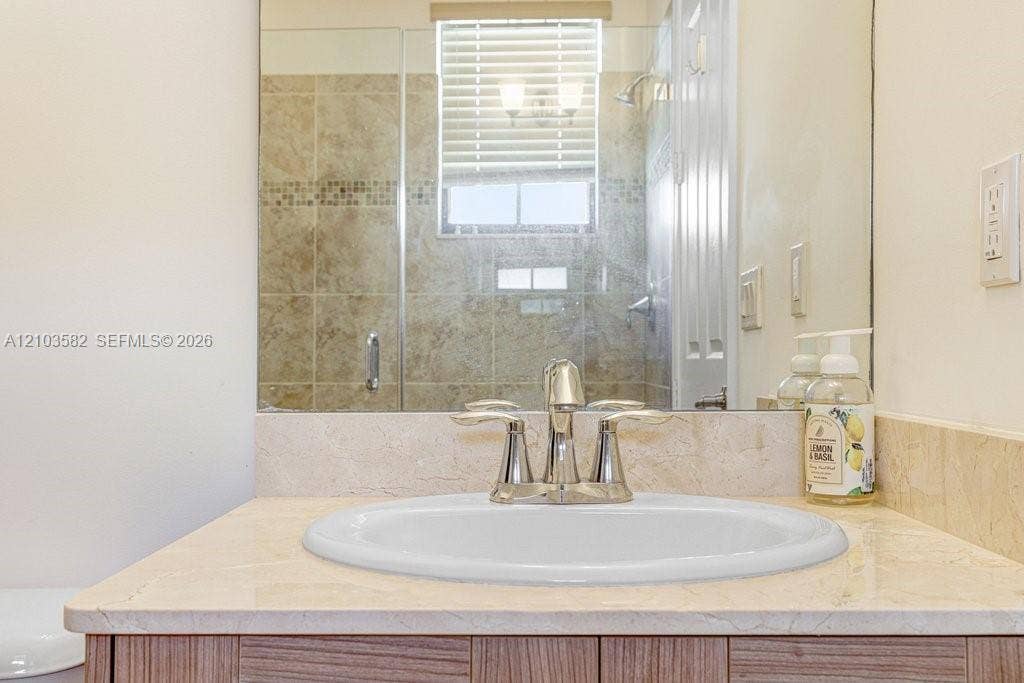 Doral, FL 33166 Photo 39