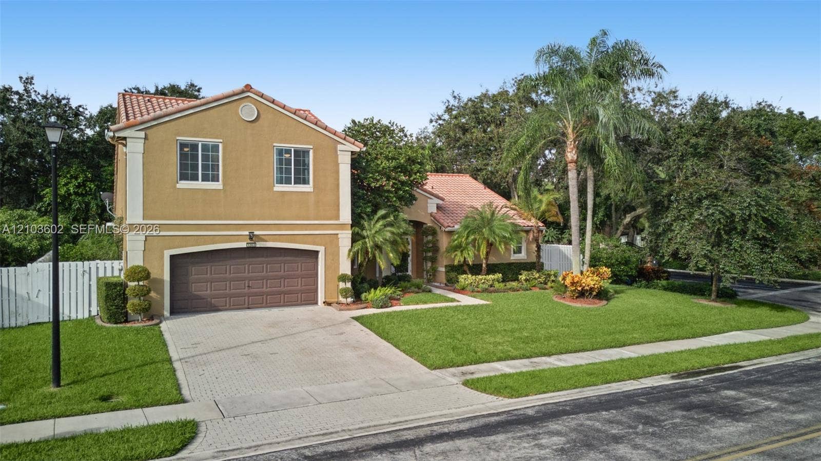 1203 NW 127th Drive, Sunrise, FL 33323 Photo 3