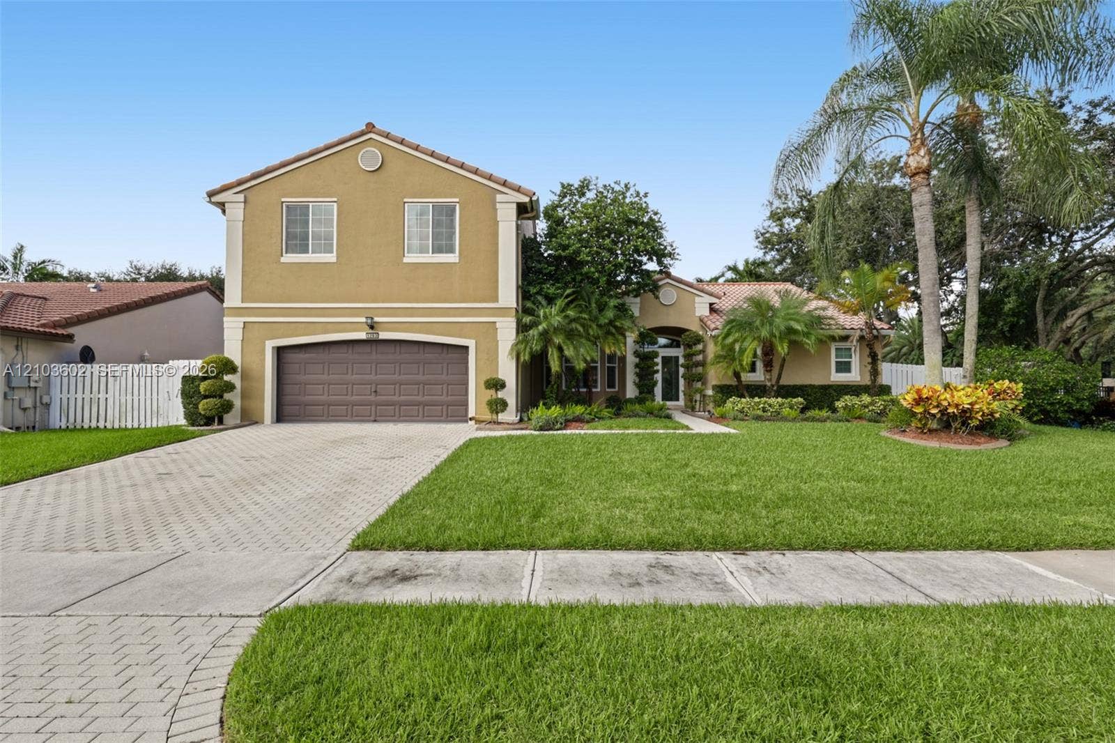 1203 NW 127th Drive, Sunrise, FL 33323 Photo 4