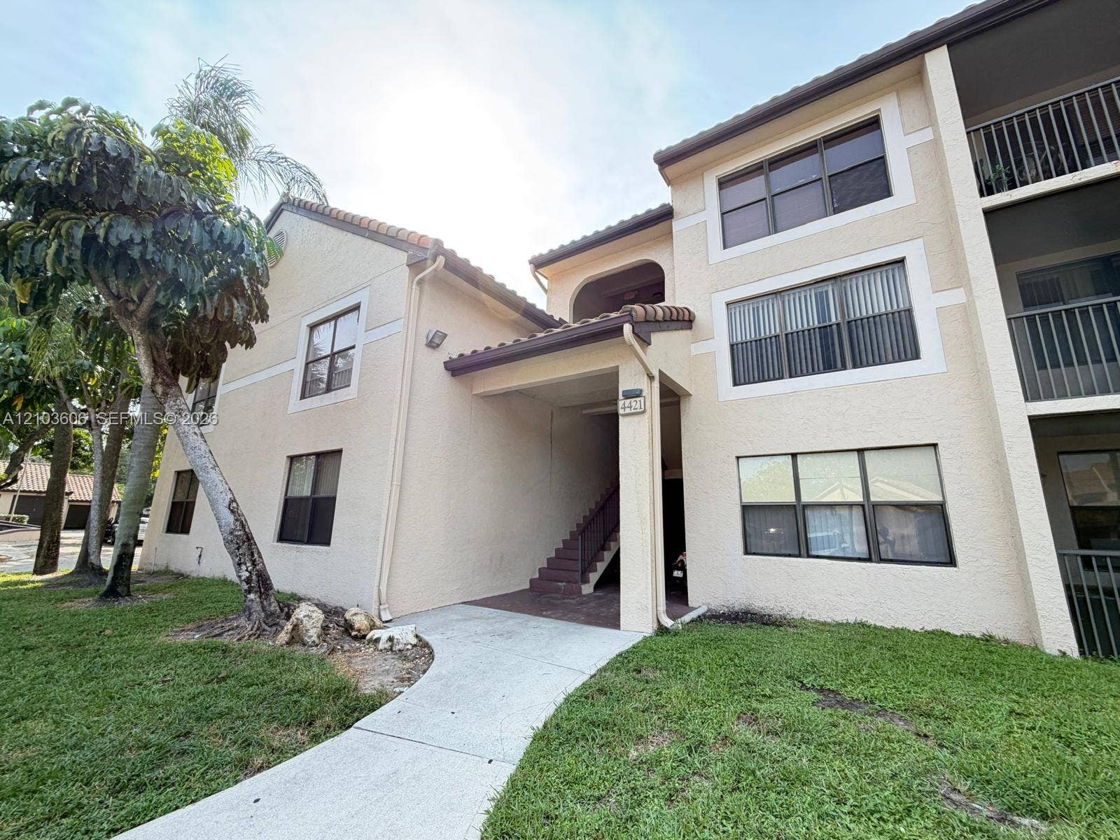 4421 W Mcnab Road, #10, Pompano Beach, Pompano Beach, FL 33069 Photo 2