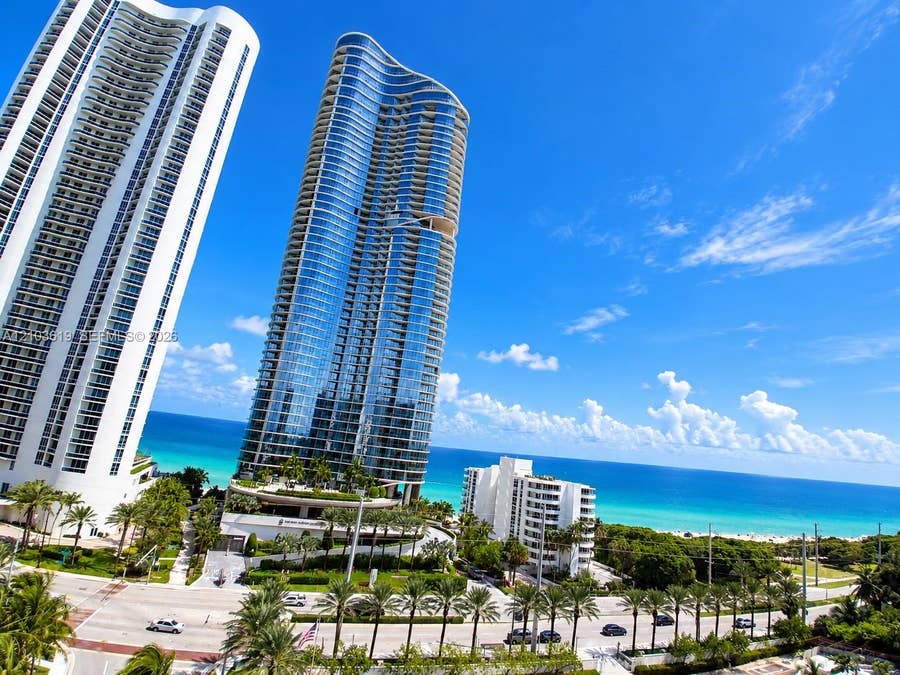 Property photo for 100 Bayview Drive, #1106, Sunny Isles Beach, FL