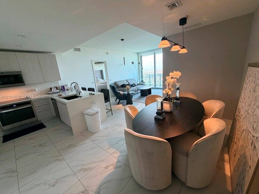 2000 Metropica Way, #2411, Sunrise, Sunrise, FL 33323 Photo 4