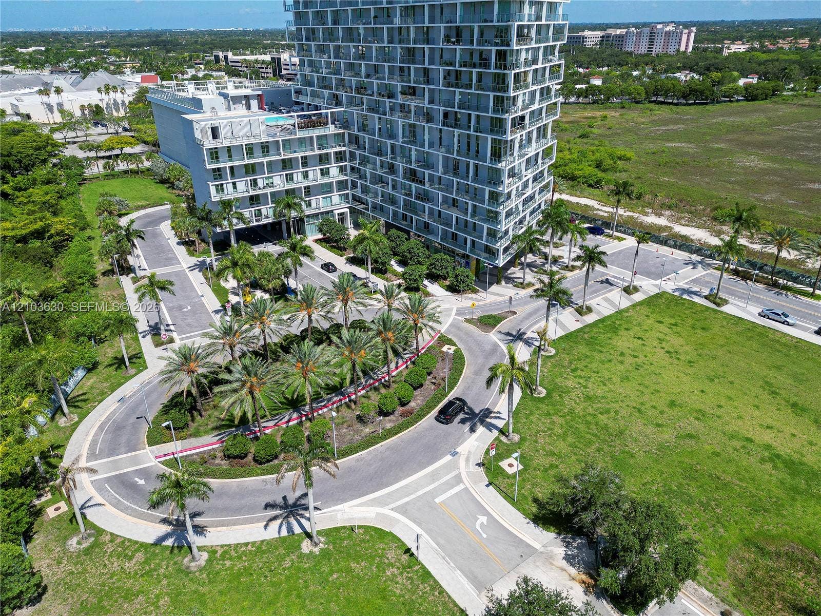 2000 Metropica Way, #2411, Sunrise, Sunrise, FL 33323 Photo 14
