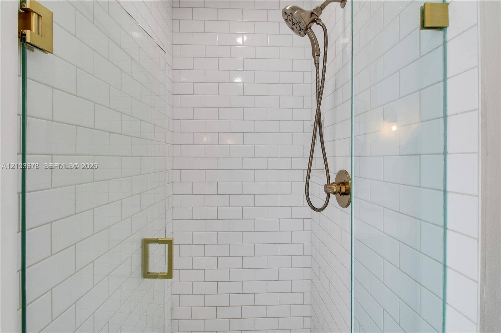 1st Floor Cabana Bath