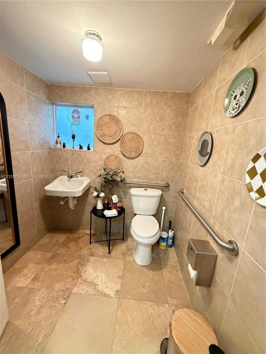 2400 E Las Olas Boulevard, Fort Lauderdale, Fort Lauderdale, FL 33301 Photo 31