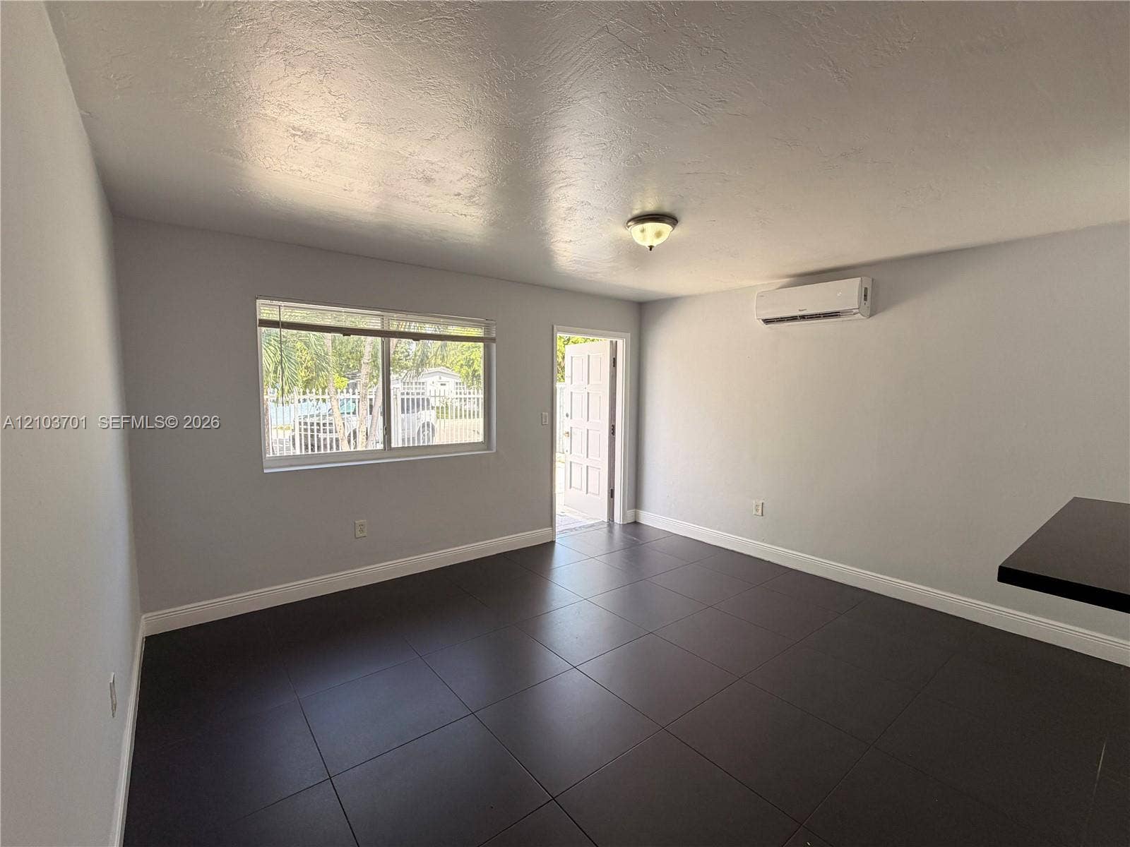 3040 NW 27th Street, #3040, Miami, Miami, FL 33142 Photo 3