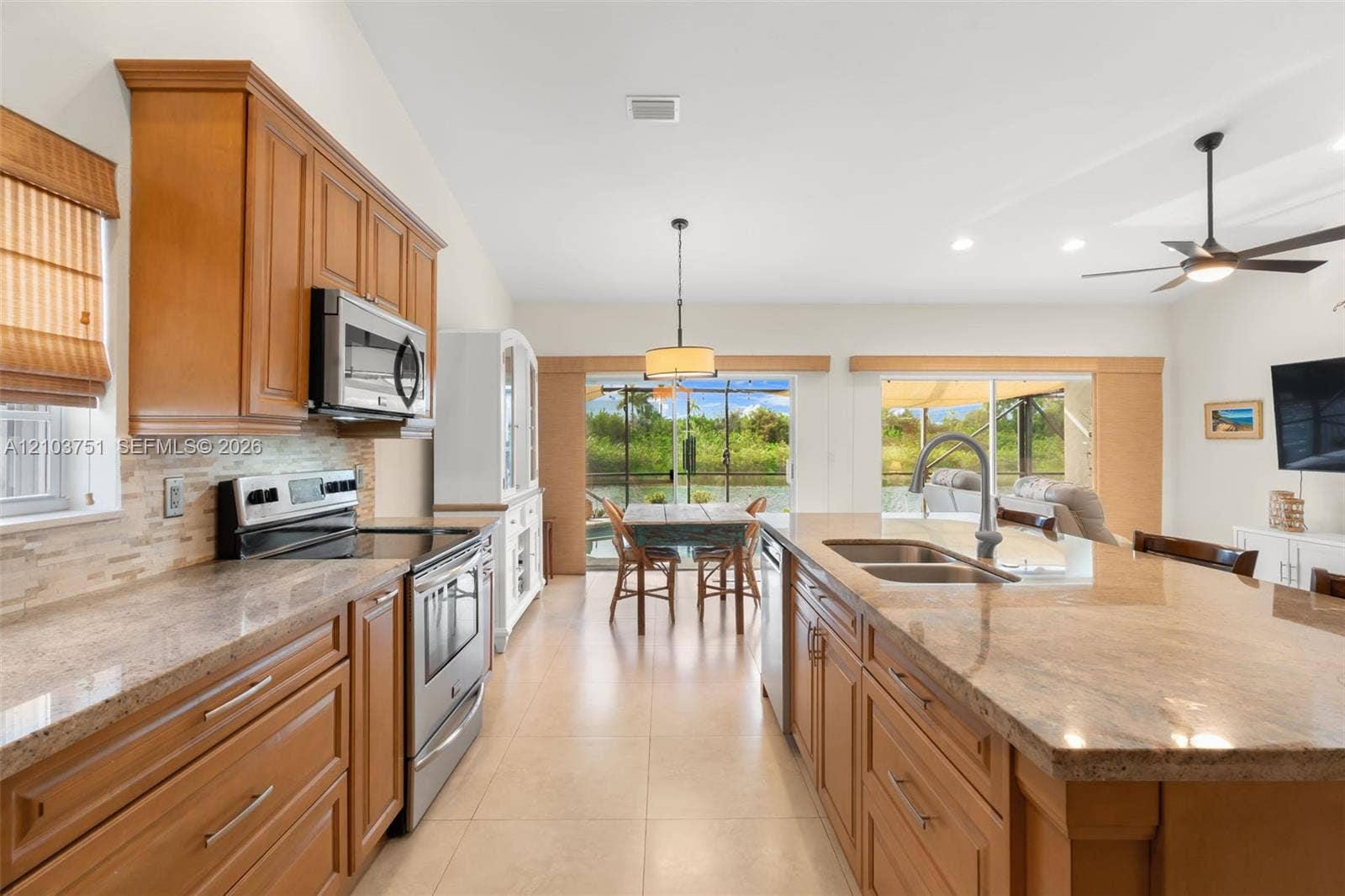 1381 NW 129th Way, Sunrise, FL 33323 Photo 11