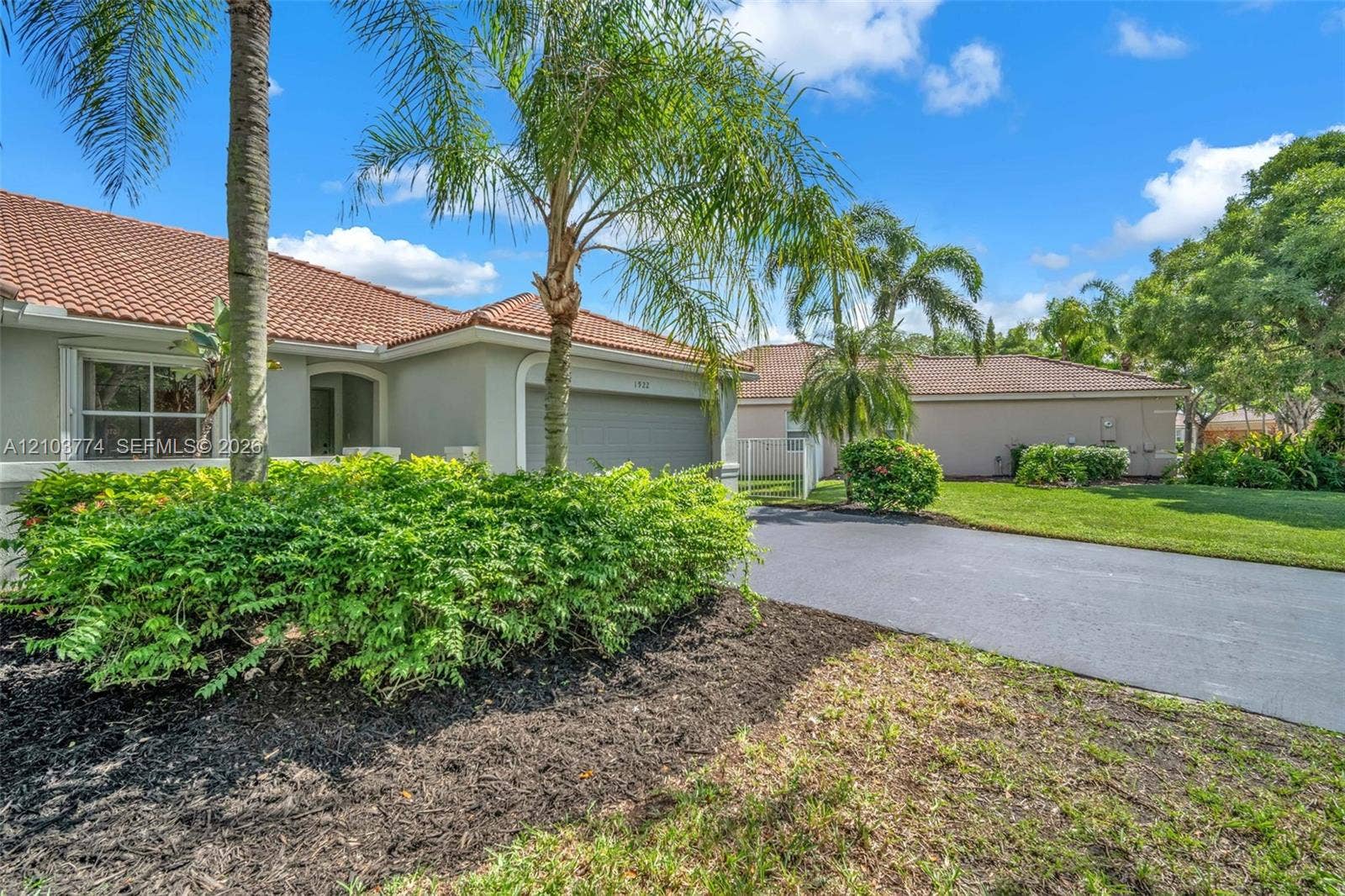 1922 Pisces Terrace, Weston, FL 33327 Photo 2