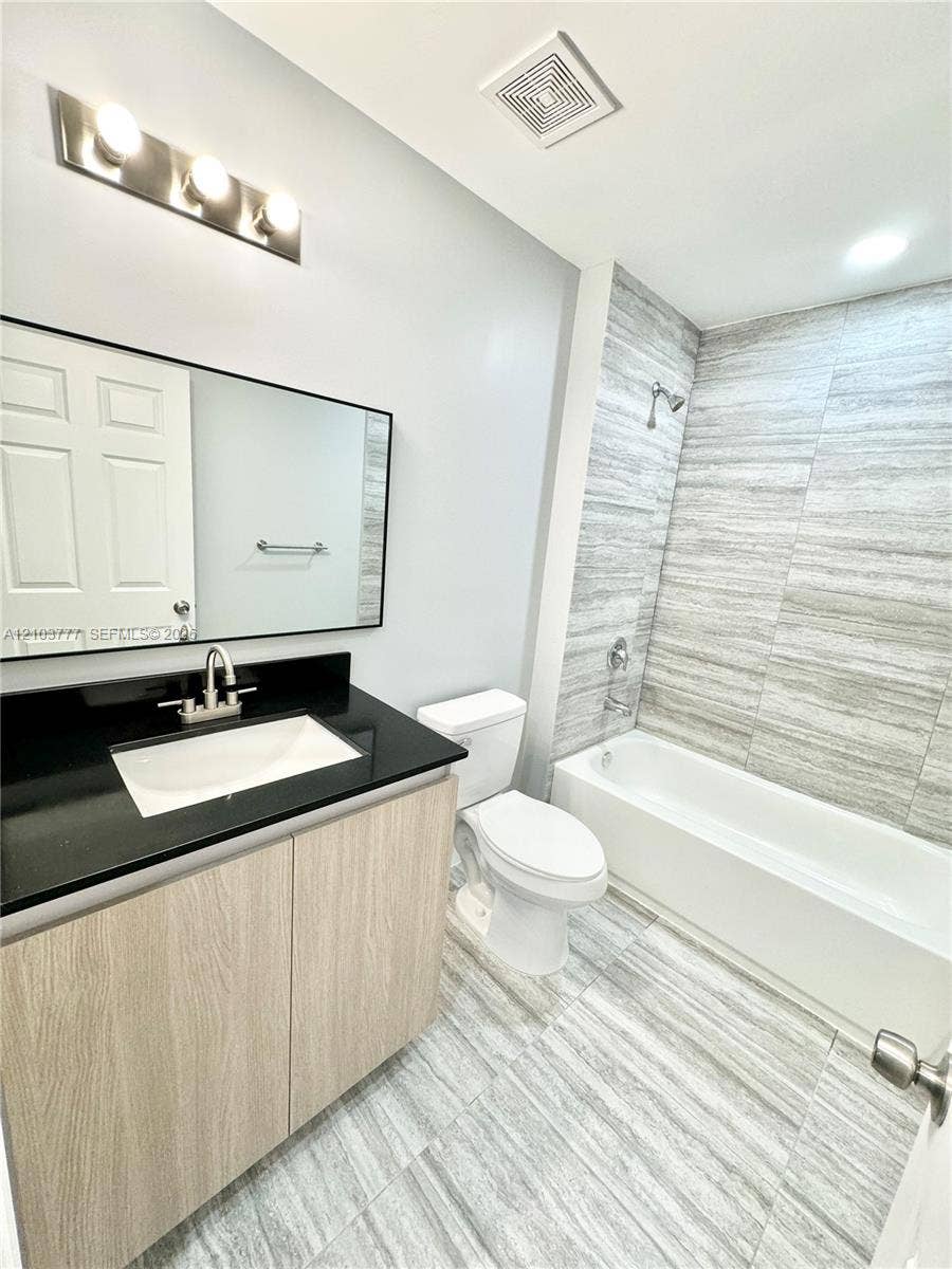 930 NW 2nd Street, Fort Lauderdale, Fort Lauderdale, FL 33311 Photo 21