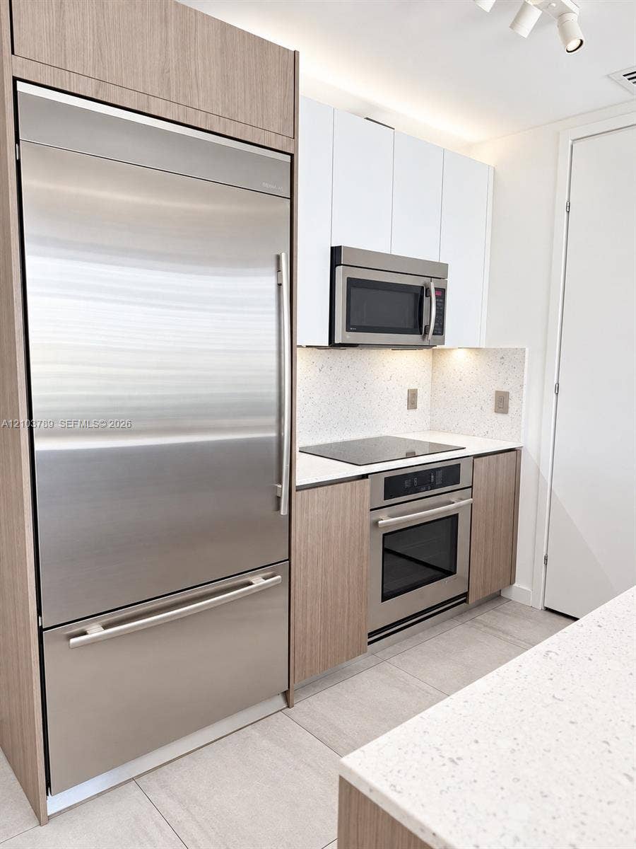 1300 Brickell Bay Drive, #3805, Miami, Miami, FL 33131 Photo 18