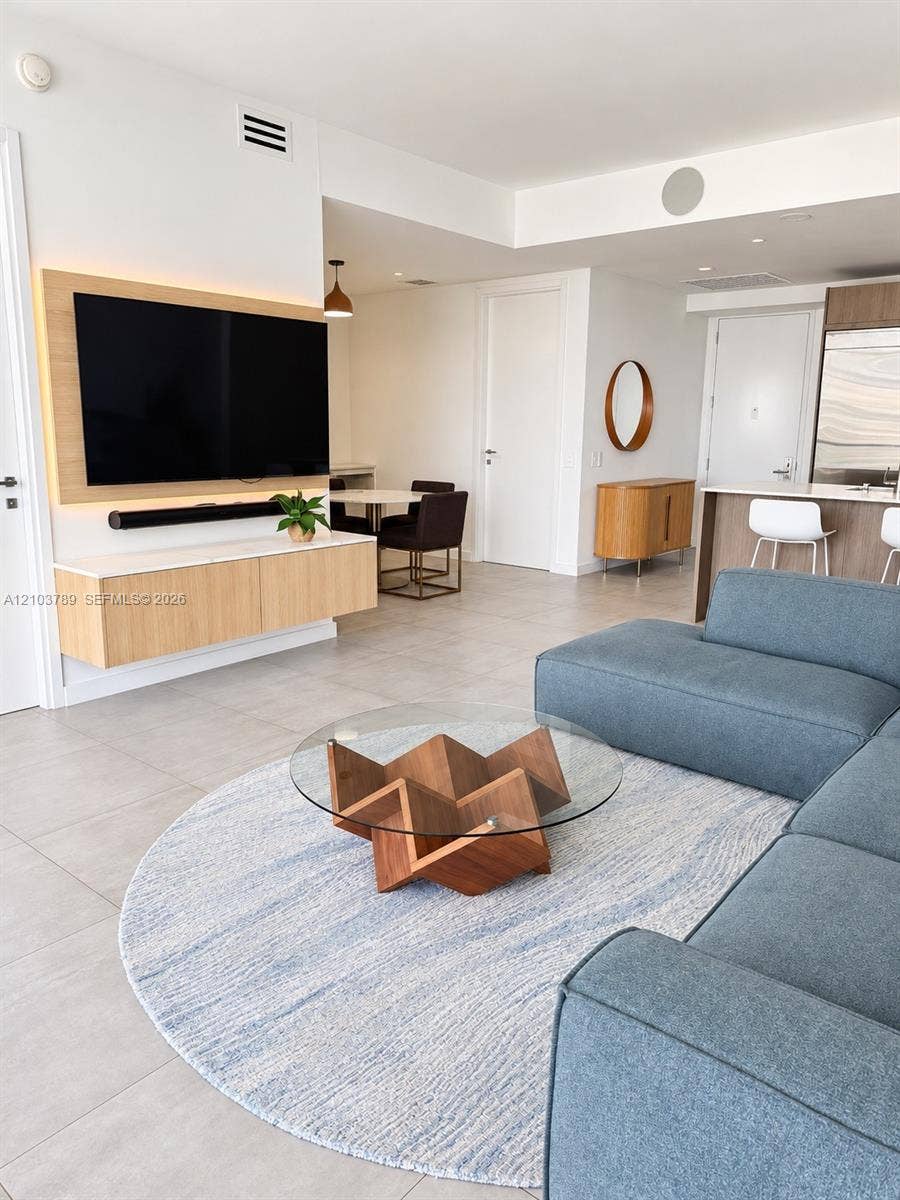 1300 Brickell Bay Drive, #3805, Miami, Miami, FL 33131 Photo 5