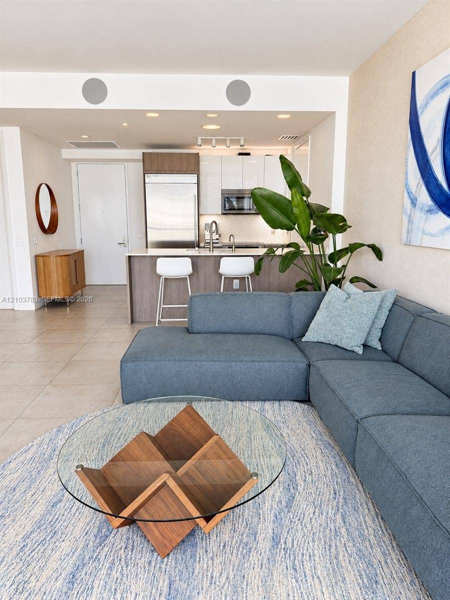 1300 Brickell Bay Drive, #3805, Miami, Miami, FL 33131 Photo 6