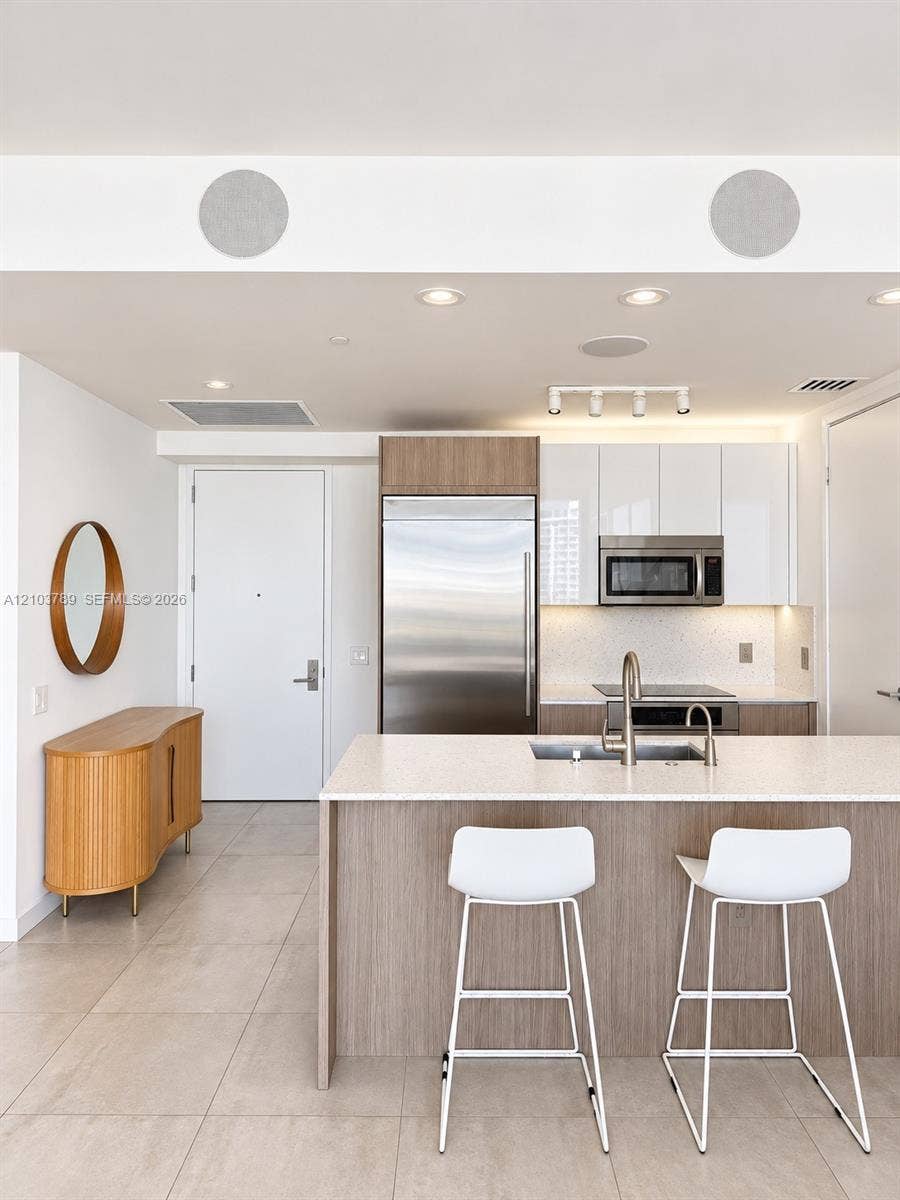 1300 Brickell Bay Drive, #3805, Miami, Miami, FL 33131 Photo 13