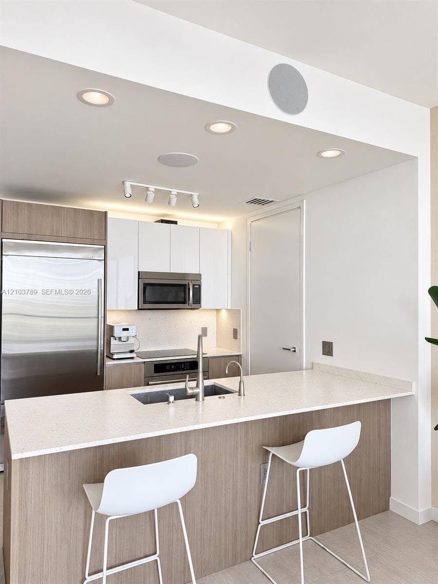 1300 Brickell Bay Drive, #3805, Miami, Miami, FL 33131 Photo 15