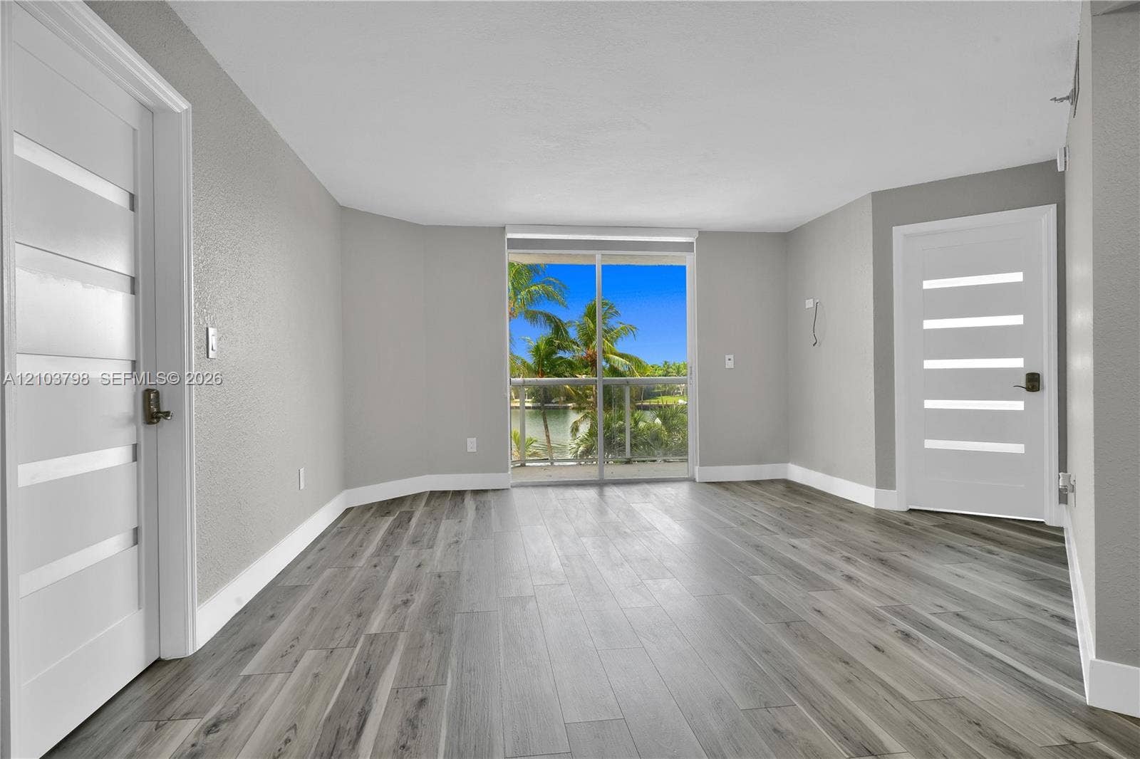 5880 Collins Avenue, #403, Miami Beach, FL 33140 Photo 13