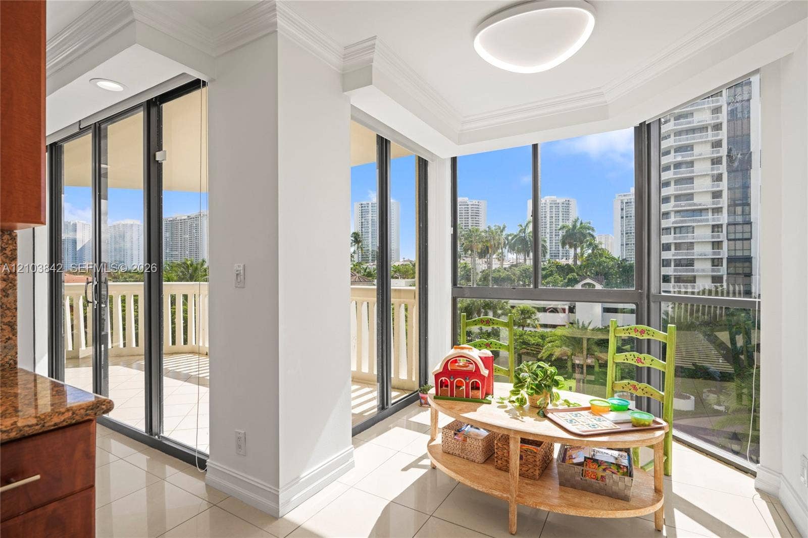 1000 W Island Boulevard, #504, Aventura, FL 33160 Photo 33