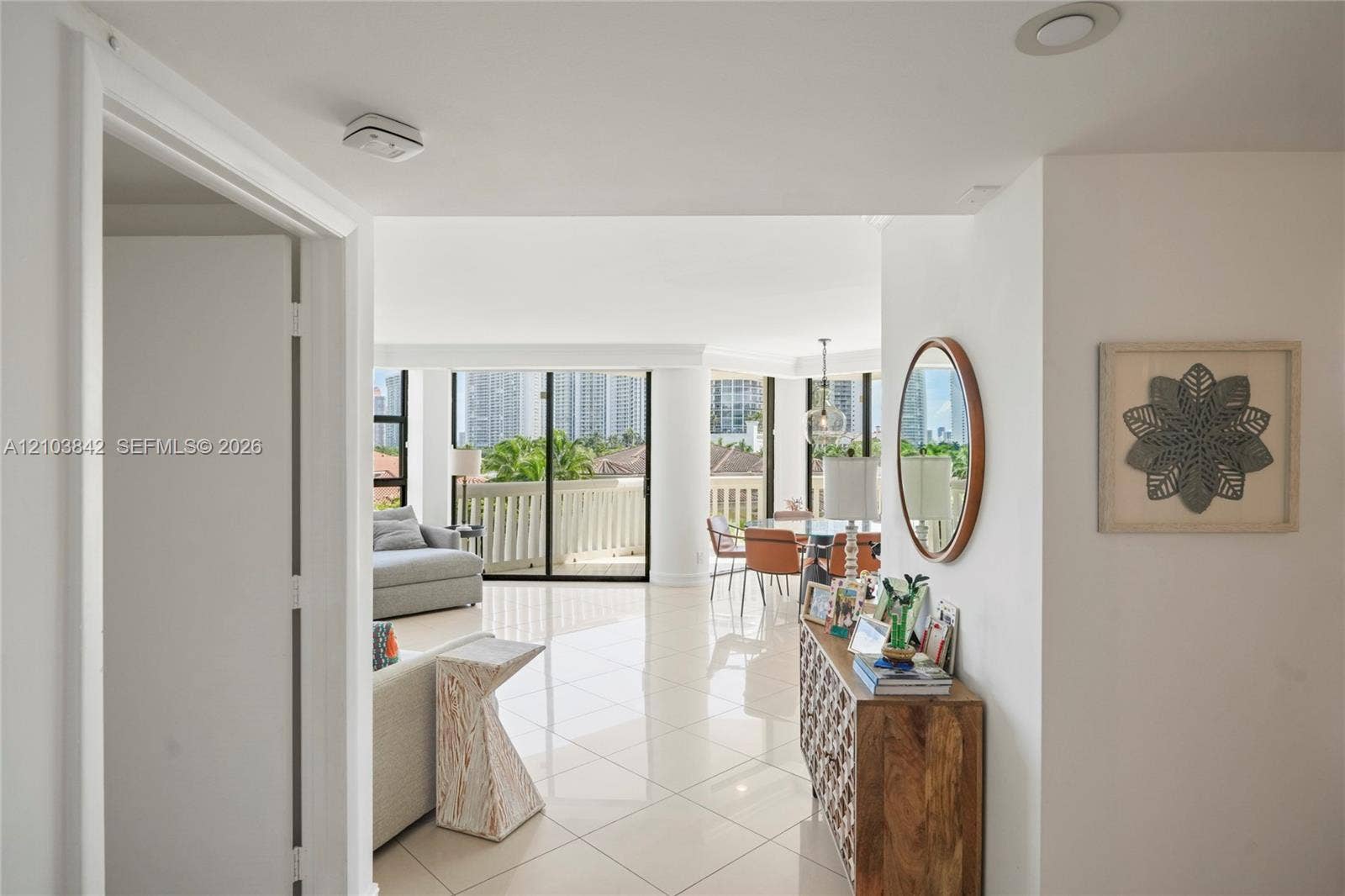 1000 W Island Boulevard, #504, Aventura, FL 33160 Photo 8