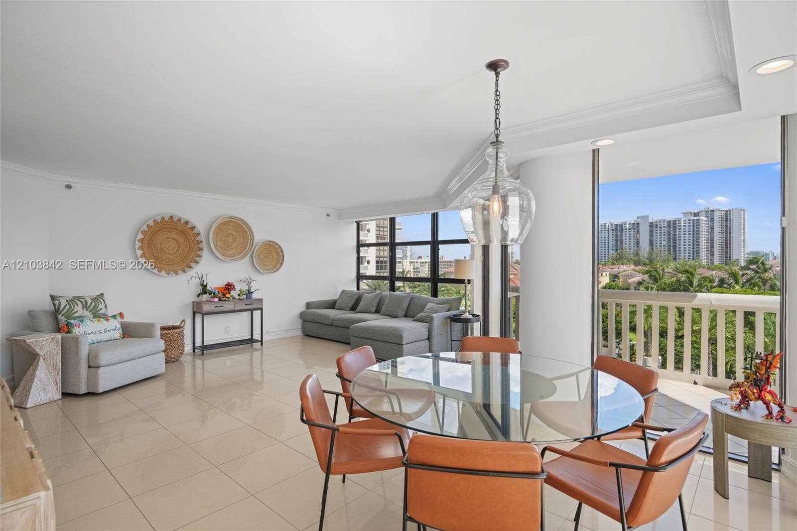 1000 W Island Boulevard, #504, Aventura, FL 33160 Photo 5