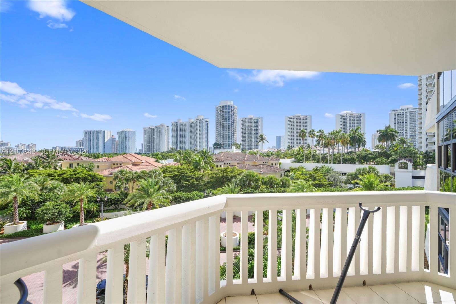 1000 W Island Boulevard, #504, Aventura, FL 33160 Photo 34