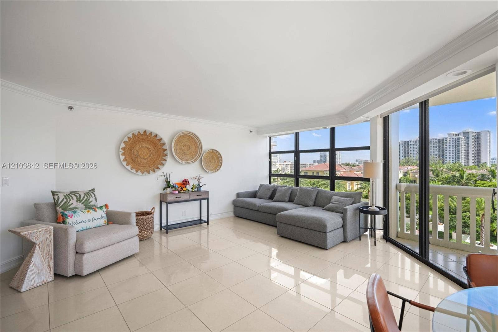 1000 W Island Boulevard, #504, Aventura, FL 33160 Photo 4