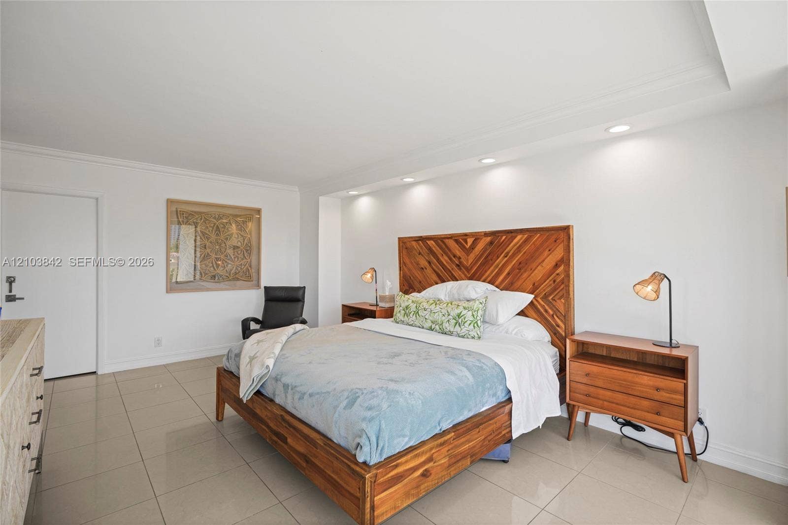 1000 W Island Boulevard, #504, Aventura, FL 33160 Photo 10