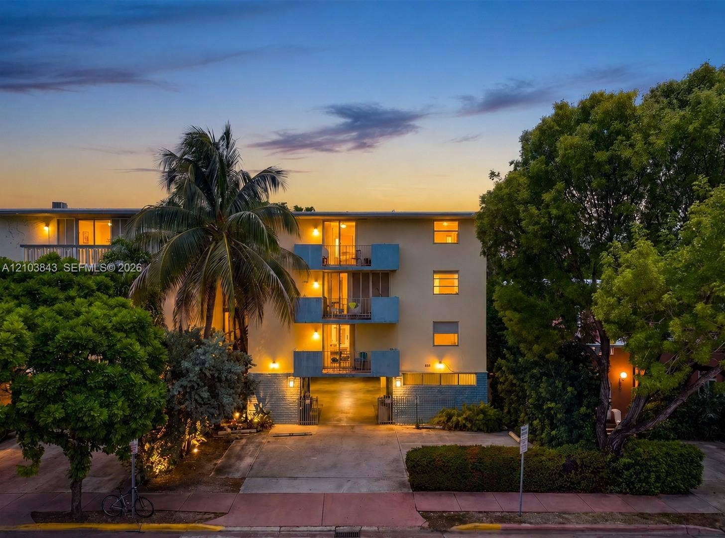 915 Jefferson Avenue, #2C, Miami Beach, Miami Beach, FL 33139 Building