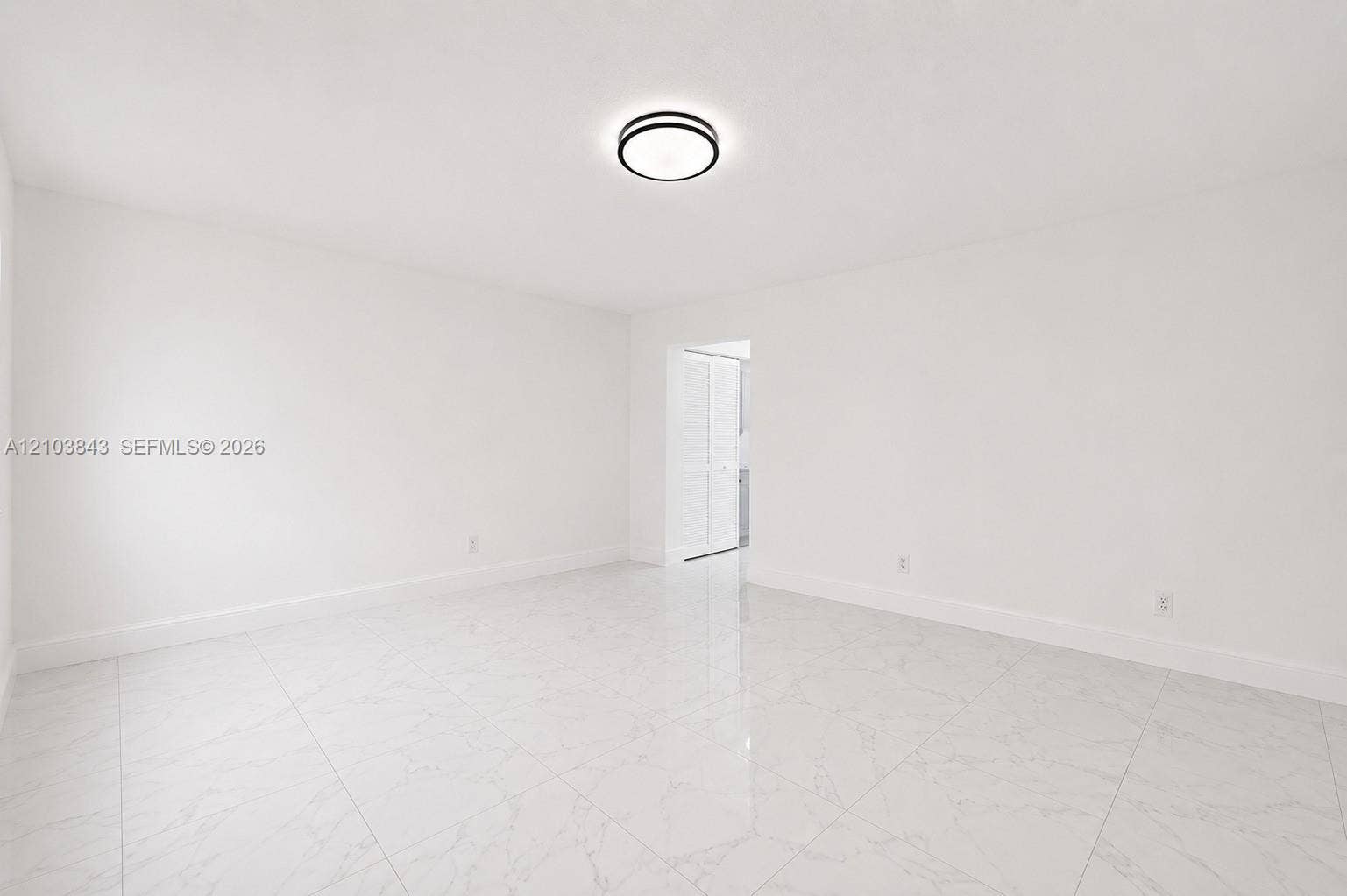 915 Jefferson Avenue, #2C, Miami Beach, Miami Beach, FL 33139 Living room