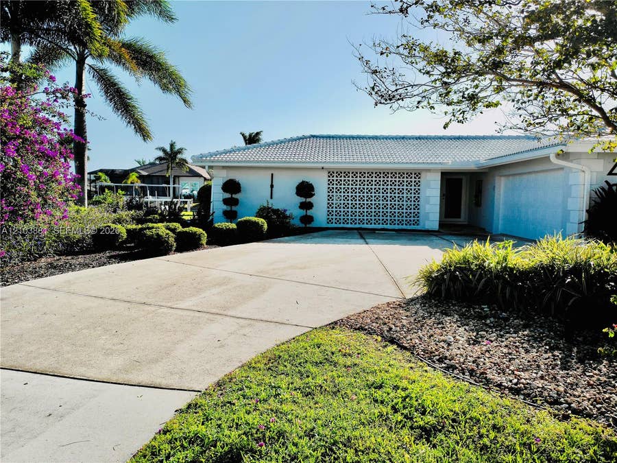 Property photo for 48 N Hibiscus Drive, Punta Gorda, FL