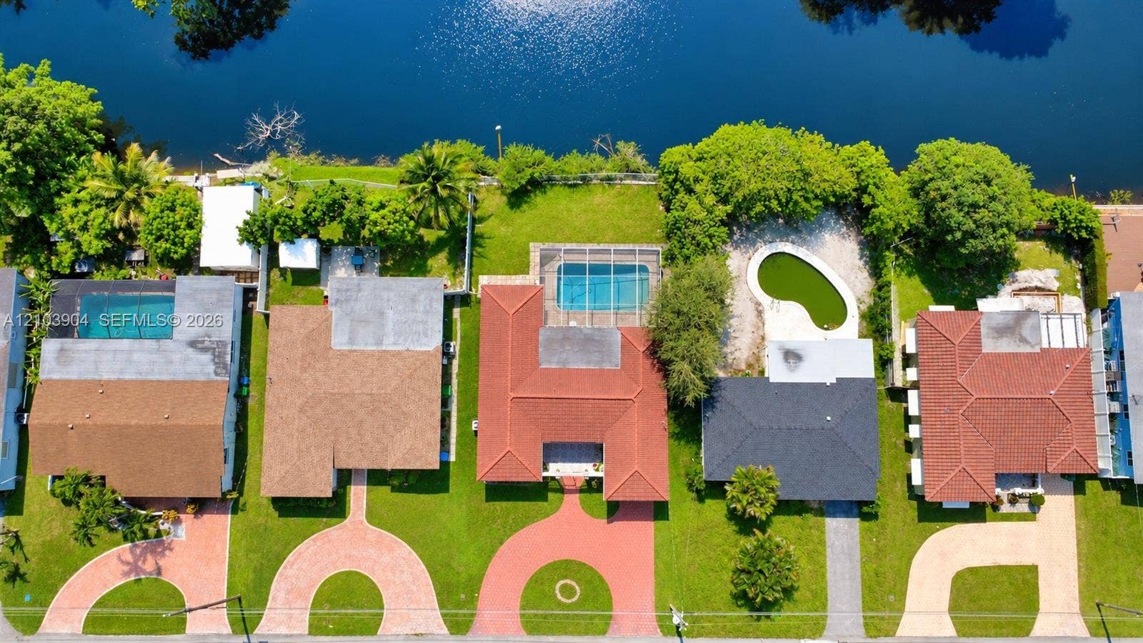 7820 Granada Boulevard, Miramar, FL 33023 Photo 4