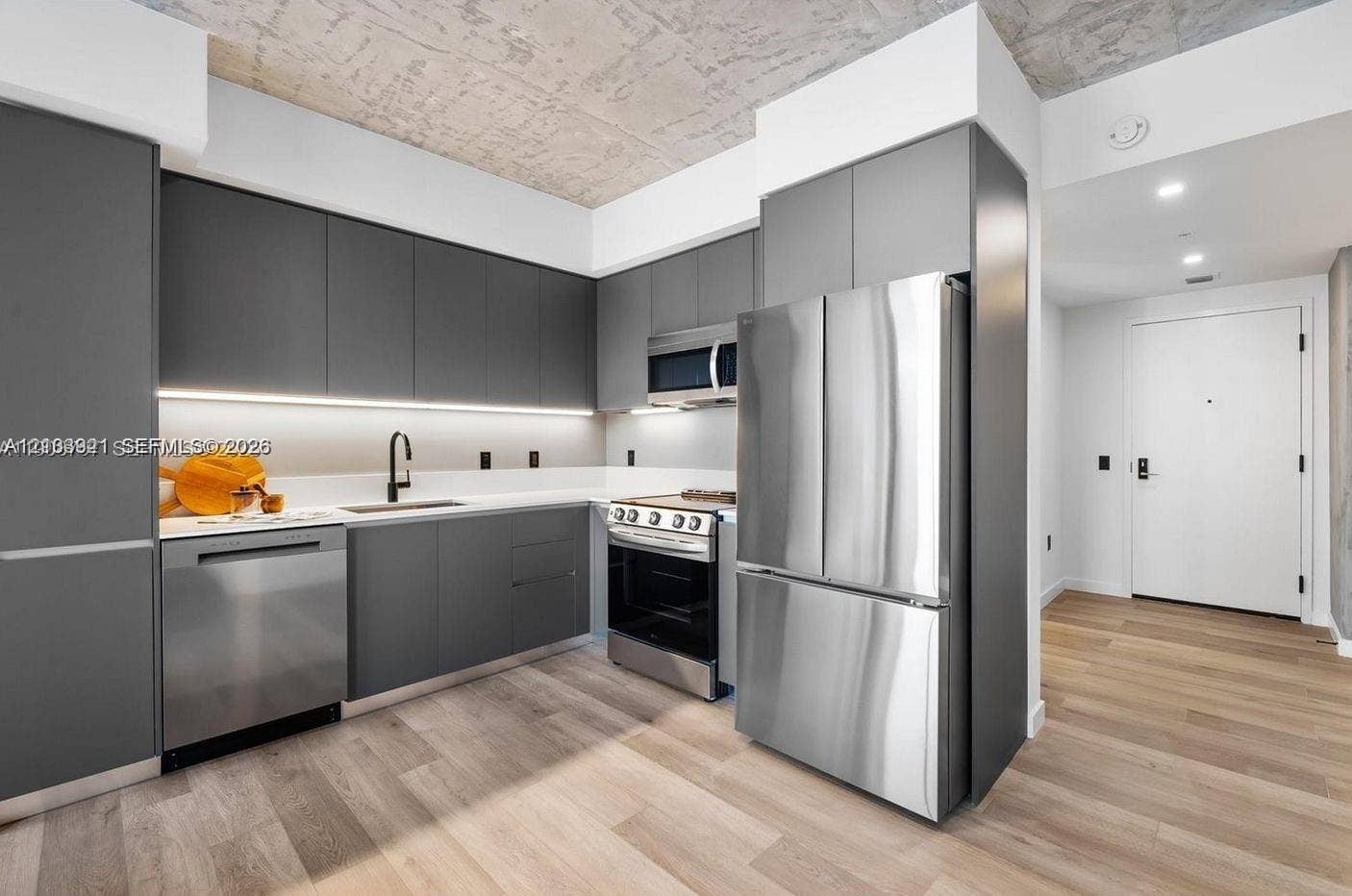 307 SW 5th Street, #2101, Fort Lauderdale, Fort Lauderdale, FL 33315 Photo 4