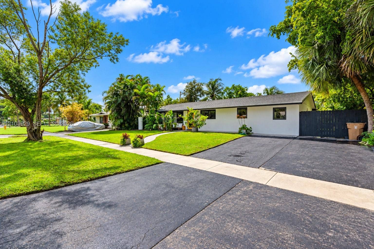 590 NW 38th Place, Deerfield Beach, FL 33064 Photo 32