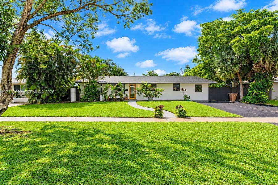 Property photo for 590 NW 38th Place, Deerfield Beach, FL