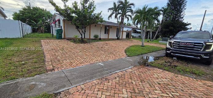 2512 Island Drive, Miramar, FL 33023 Photo 4