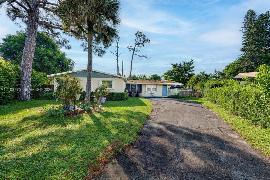 Property photo for 851 Caroline Circle, West Palm Beach, FL